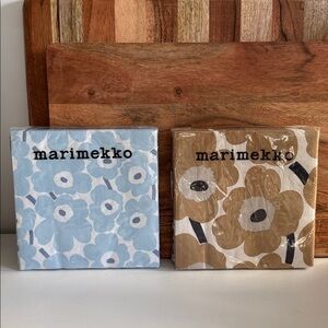 Marimekko Unikko Cream Linen and Mini Unikko Light Blue Dinner Napkins NIP